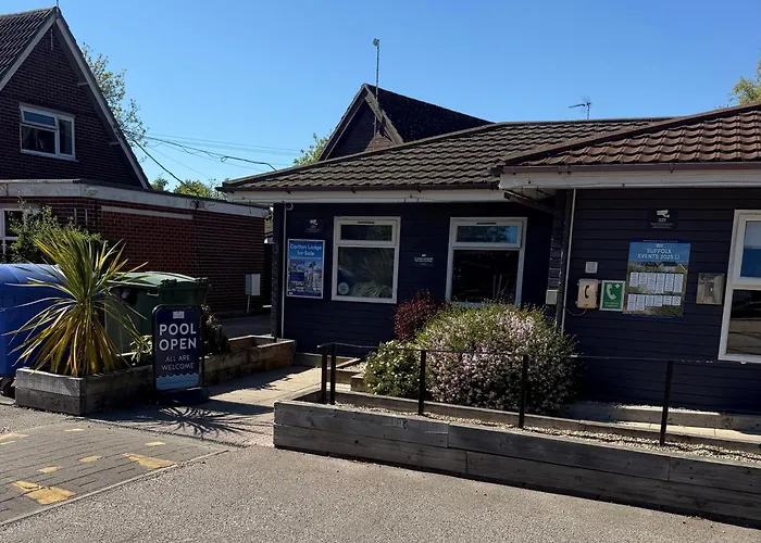 Lovely Serenity Caravan Is Situated On The Norfolk Broads
