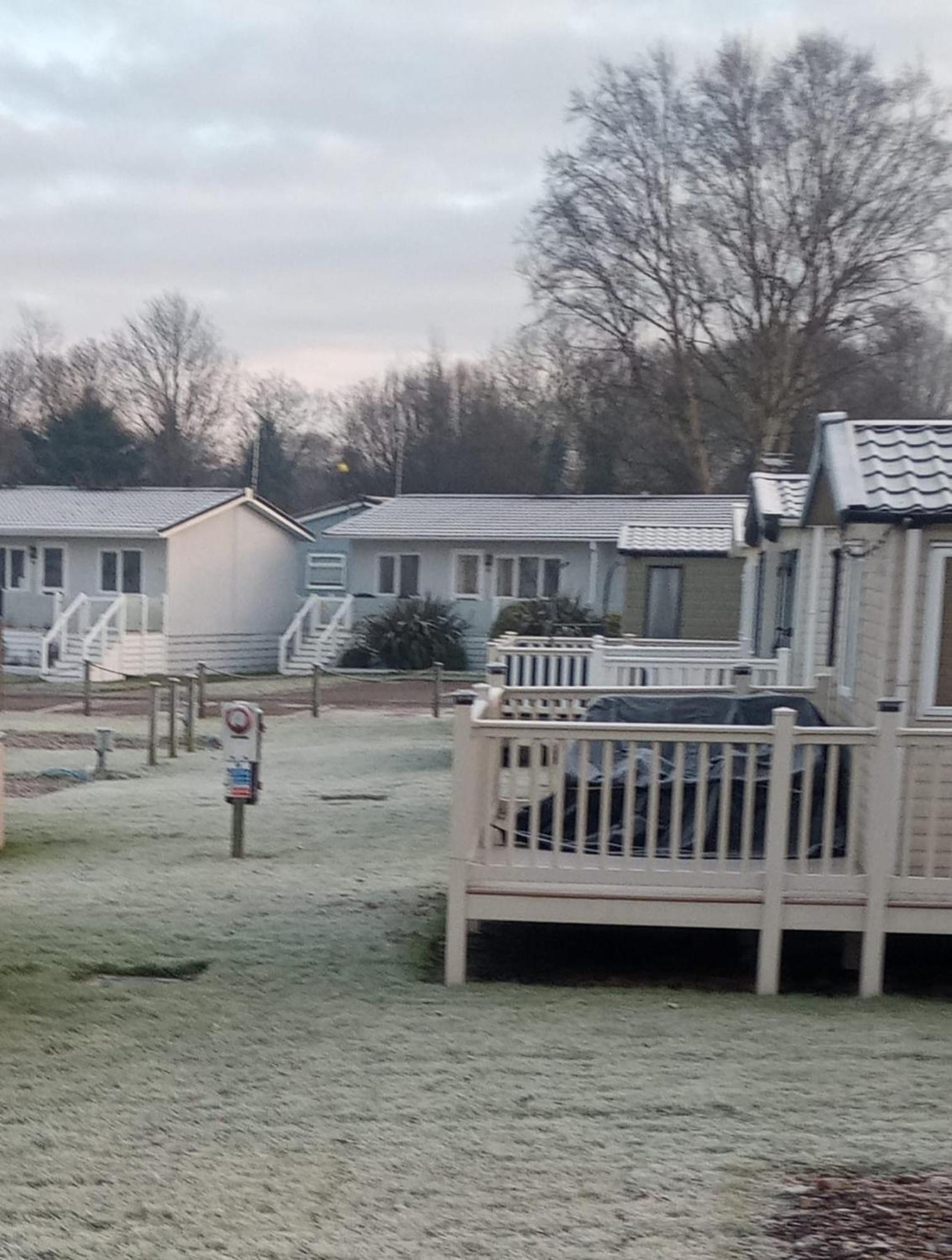Lovely Serenity Caravan Is Situated On The Norfolk Broads Holiday home