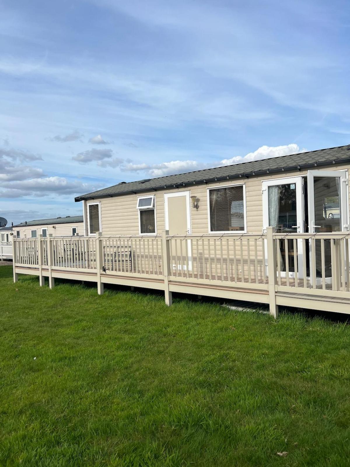 Holiday home Lovely Serenity Caravan Is Situated On The Norfolk Broads *